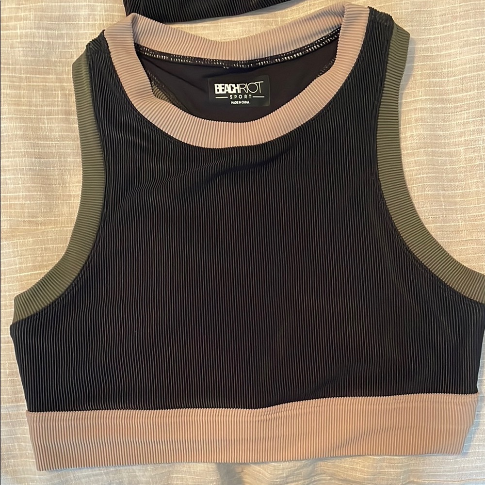 Techrot Sport Black and Tan Crop Top
